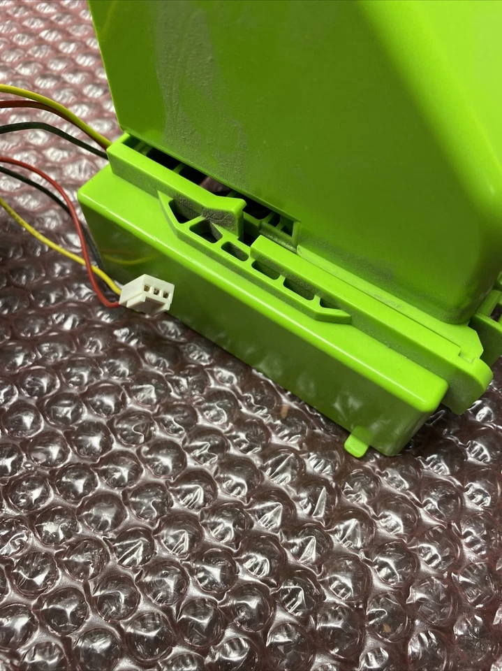 Sun SunBlade 1500 Rear Fan Assembly 370-5680 02 - Image 4 of 4