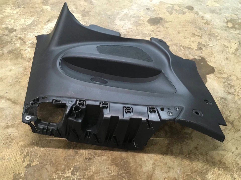 2013 Volkswagen Beetle Rear Left LH Interior Door Trim Panel 5C5867043 OEM . Foto 4 de 4