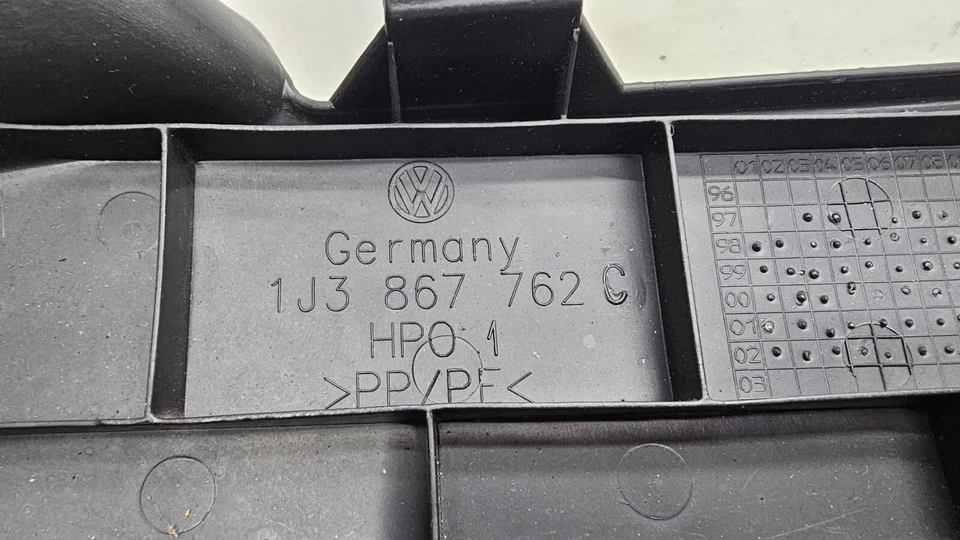 99-05 MK4 Trunk Parcel Trim Black VW Volkswagen Golf GTI R32 Foto 3 de 3