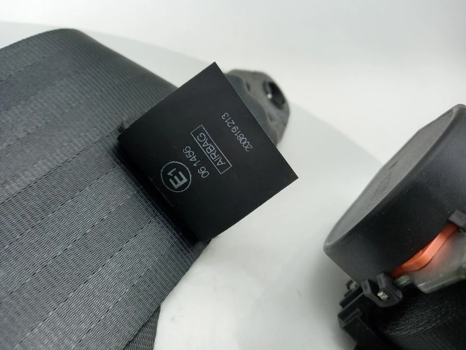 FORD TOURNEO CONNECT Seat Belt Mk2 2013-2022  - Image 3 of 4