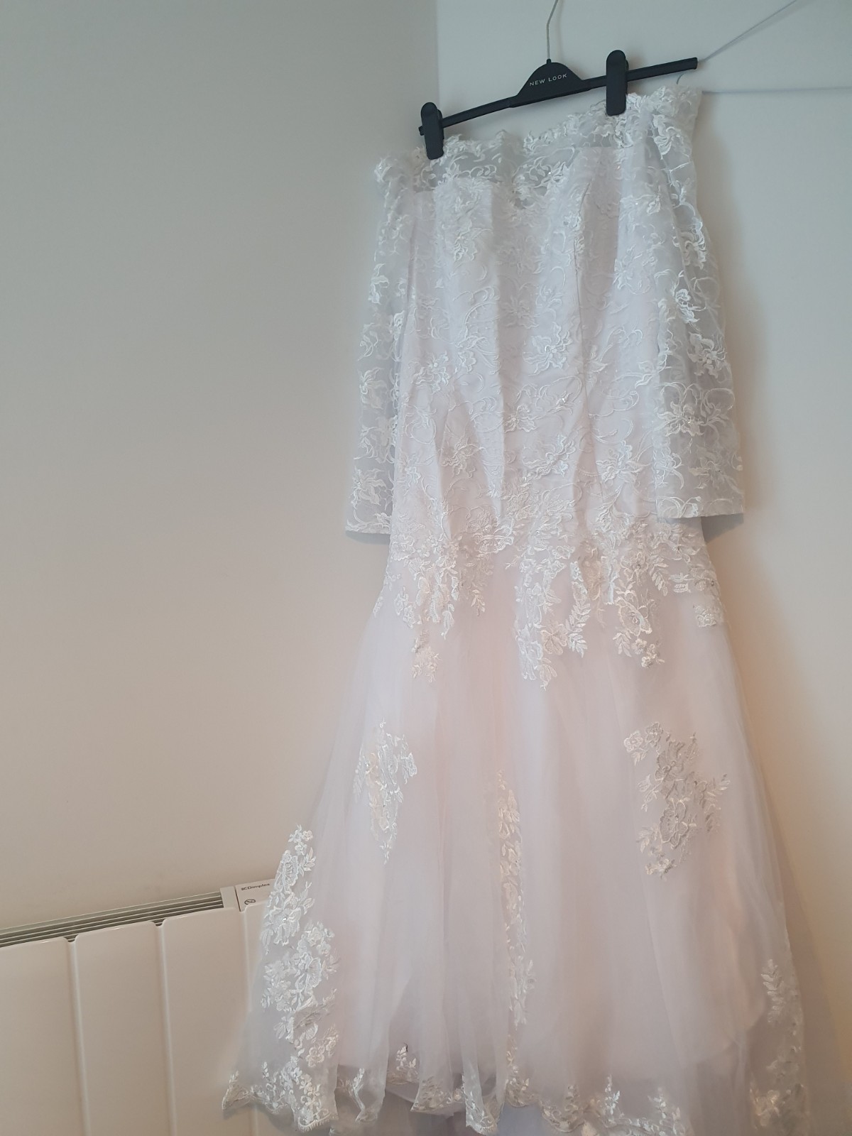 Picture 1 of 5