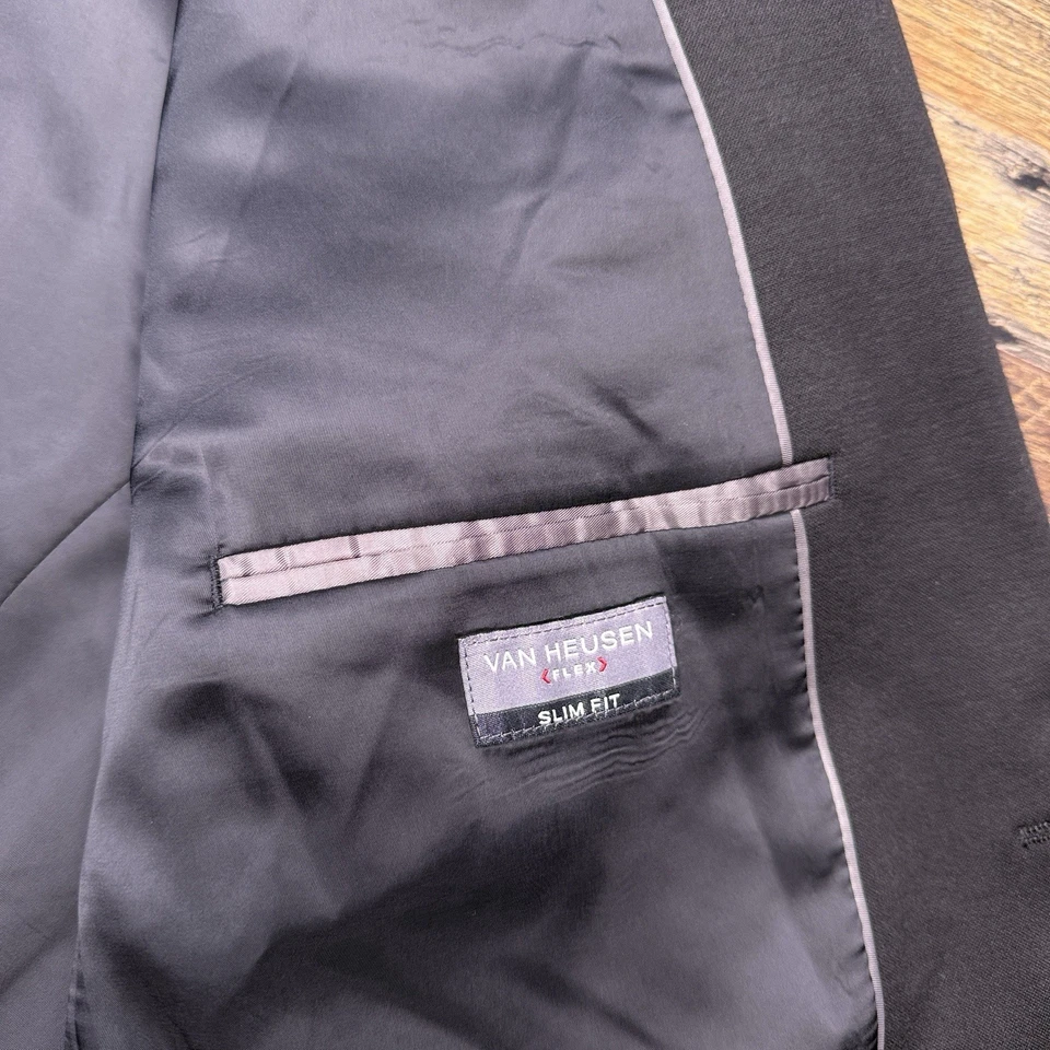 Van Heusen Flex Slim Fit Sport Coat 46R Black Stretch Blazer - Image 4 of 4