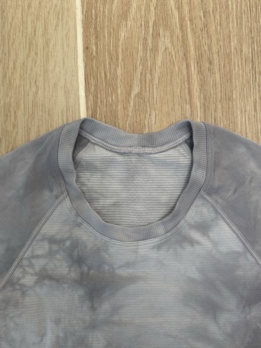 Lululemon Swiftly Tech Shirt Womens 4 Gray Short Sleeve Active Yoga Workout EUC - Picture 4 of 13