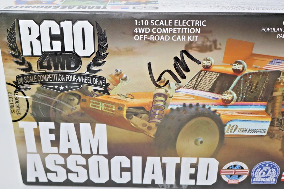 Team Associated 6040 RC10 4WD CLASSIC KIT Off Road 1/10 Limited edition 4x4 NIB - Image 3 of 4