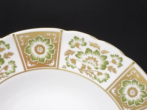 Royal Crown Derby Dinner Plate - Thumbnail 5