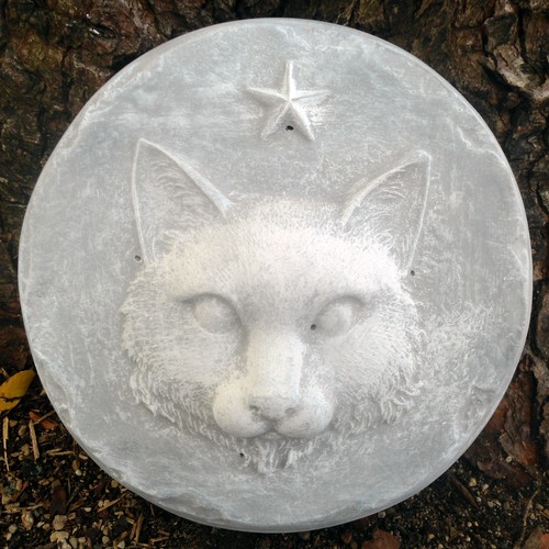 AUTUMN Paw Print Stepping Stone Mold - Dog & Cat Paw Print, Concrete & Cement, Non-Slip Textured, 13 in