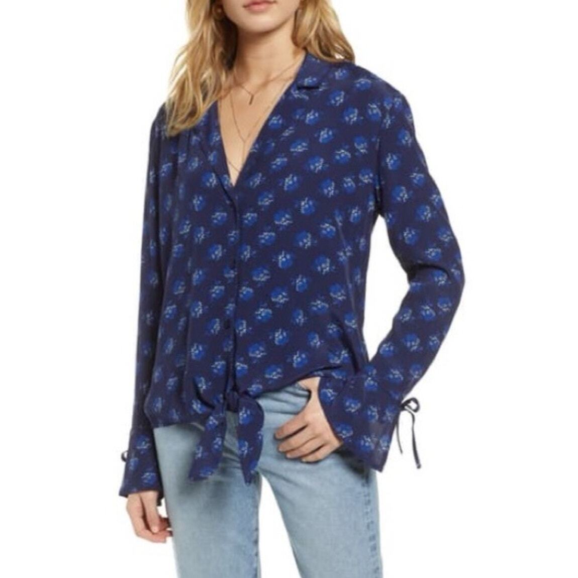 Treasure & Bond V-Neck Tie Front Floral Print Button Up Shirt Size Medium NEW