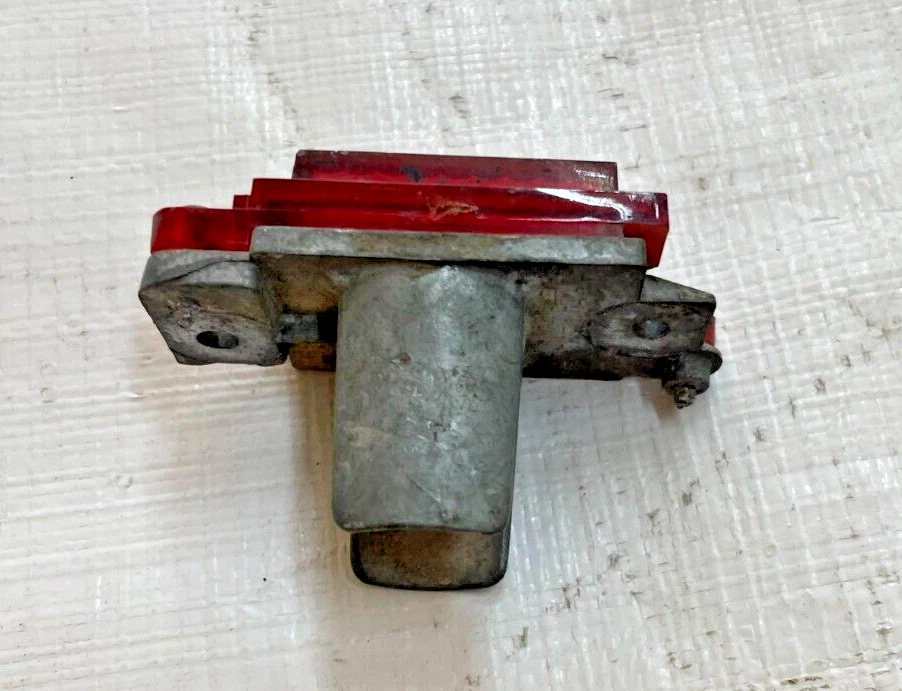 1970-71 Cuda Side Marker Housing Red Light Mopar Rear Quarter Lamp Reflector  - Image 3 of 4