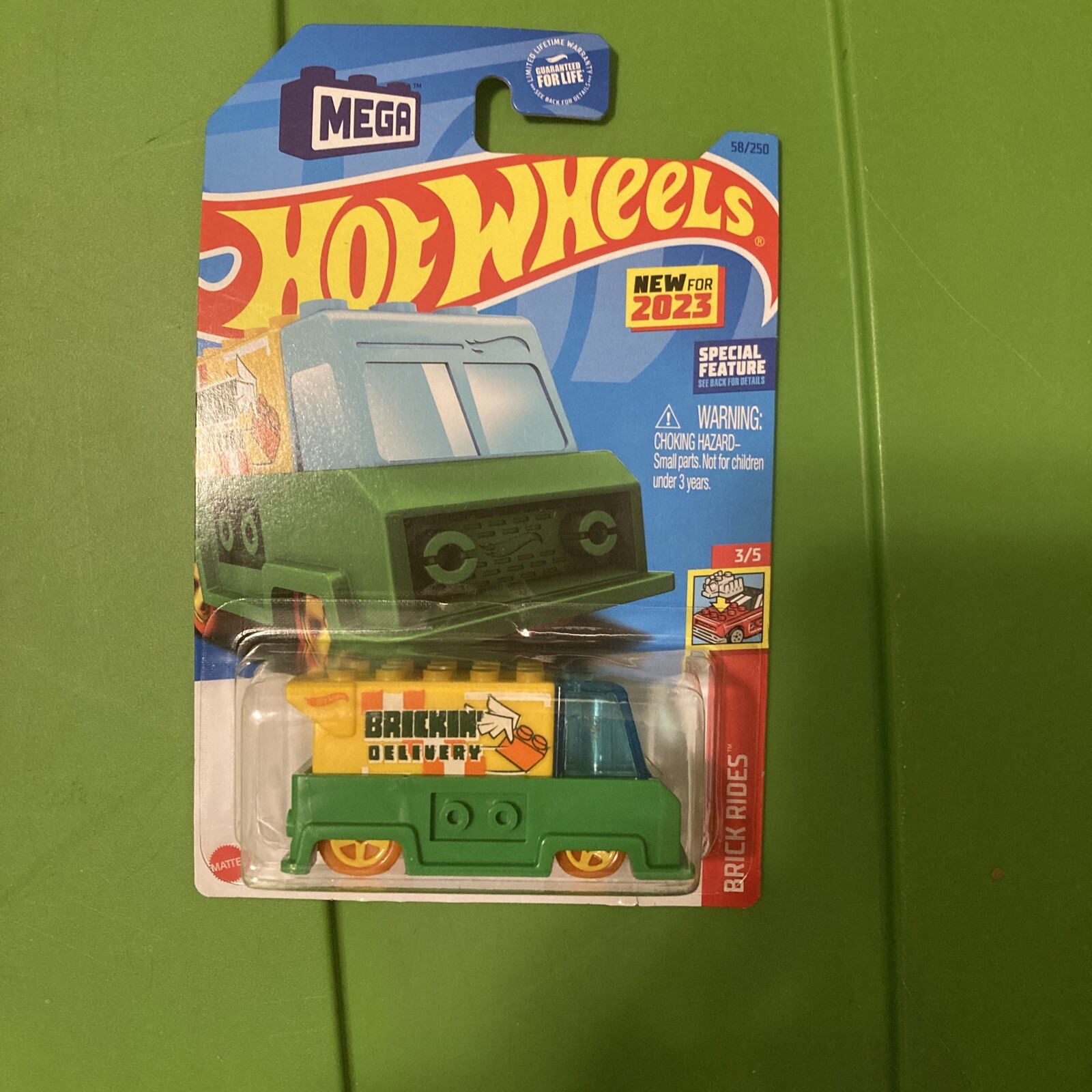 Hot Wheels Brickin' Delivery Green #58 2023 Brick Rides 3/5 Legos Mega ...