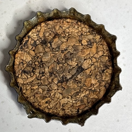 Vintage American Day Root Beer Soda Original Bottle Cap Cork Back #444 - Picture 15 of 17