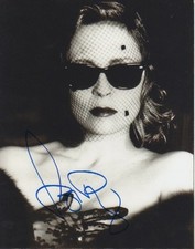 Faye Dunaway autograph signed 20x25 cm picture B/W