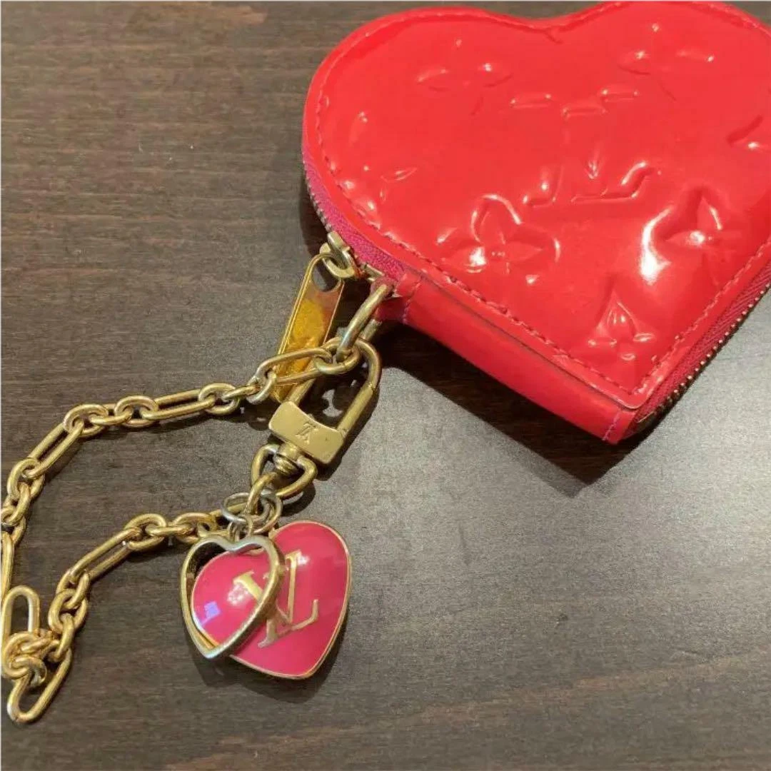 Louis Vuitton Rose Indian Sweet Monogram Vernis Heart Coin Purse