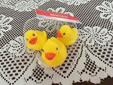 NEW Set of 3 Rubber Ducks Yellow - 1 Medium Duck  2 Small Ducks