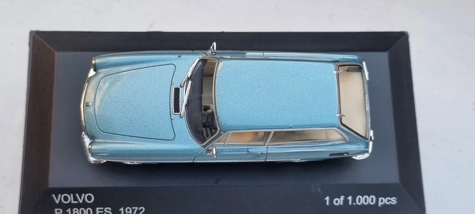 Whitebox Volvo P1800 ES 1972 Blue 198328 1:43 - Image 3 of 4