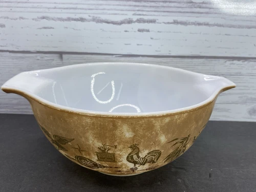 Vintage Pyrex Early American #442 1 1/2 Qt Cinderella Mixing Bowl Brown Gold