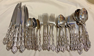 Oneida Community Stainless Chandelier 45 Pieces Flatware & Serving Set Lot