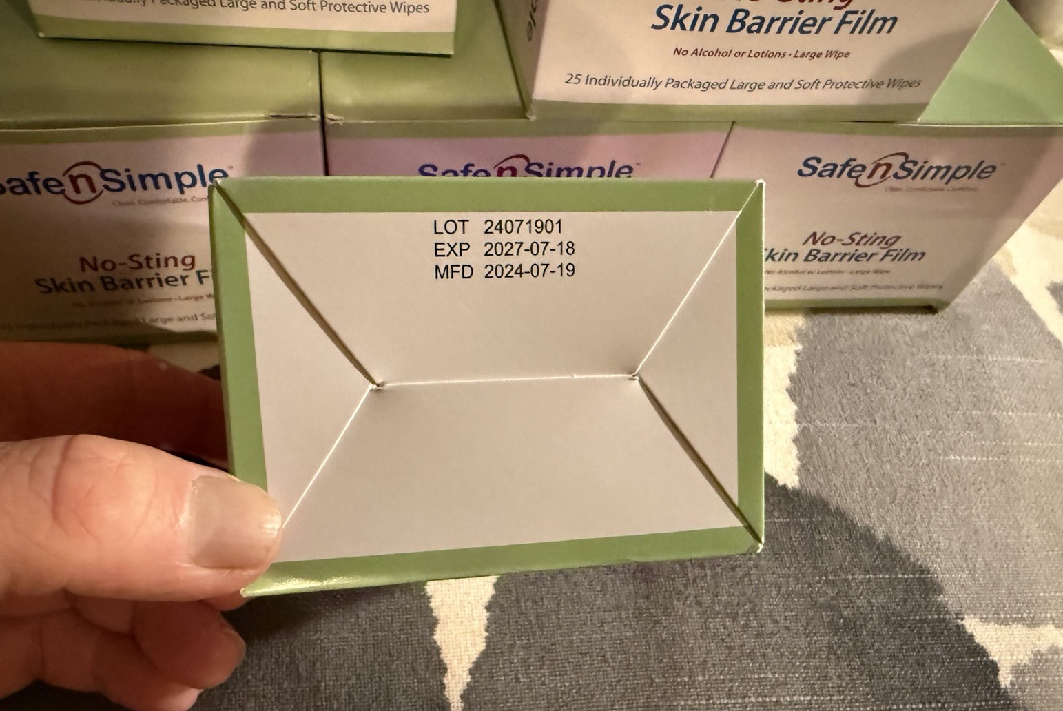 Safe N Simple No Sting Skin Barrier Film Seven Boxes 25 Per Box In Date7 Boxes !