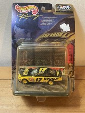 Hot Wheels Racing Select Matt Kenseth 17 DEWALT Ford Taurus NASCAR 2000