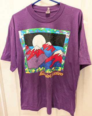 PAIS ANDINO ECUADOR VINTAGE T-SHIRTMountain Single Stitch Med Marathon Purple