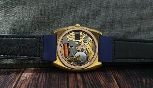 OMEGA GENEVE MEGAQUARTZ 32KHz cal.1310 GP VINTAGE 70's RARE 8J SWISS WATCH. - Picture 6 of 7