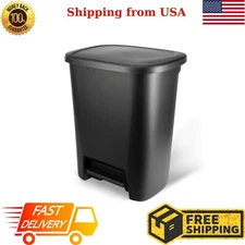 Hefty 20.4 Gallon Step-On Trash Can, Plastic Extra Large Kitchen Trash Can Black