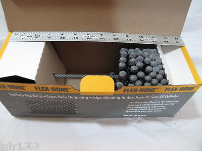 (1) NEW  4-5/8'' 320 grit Flexible Cylinder Hone Bore Diameter Ball Engine Flex