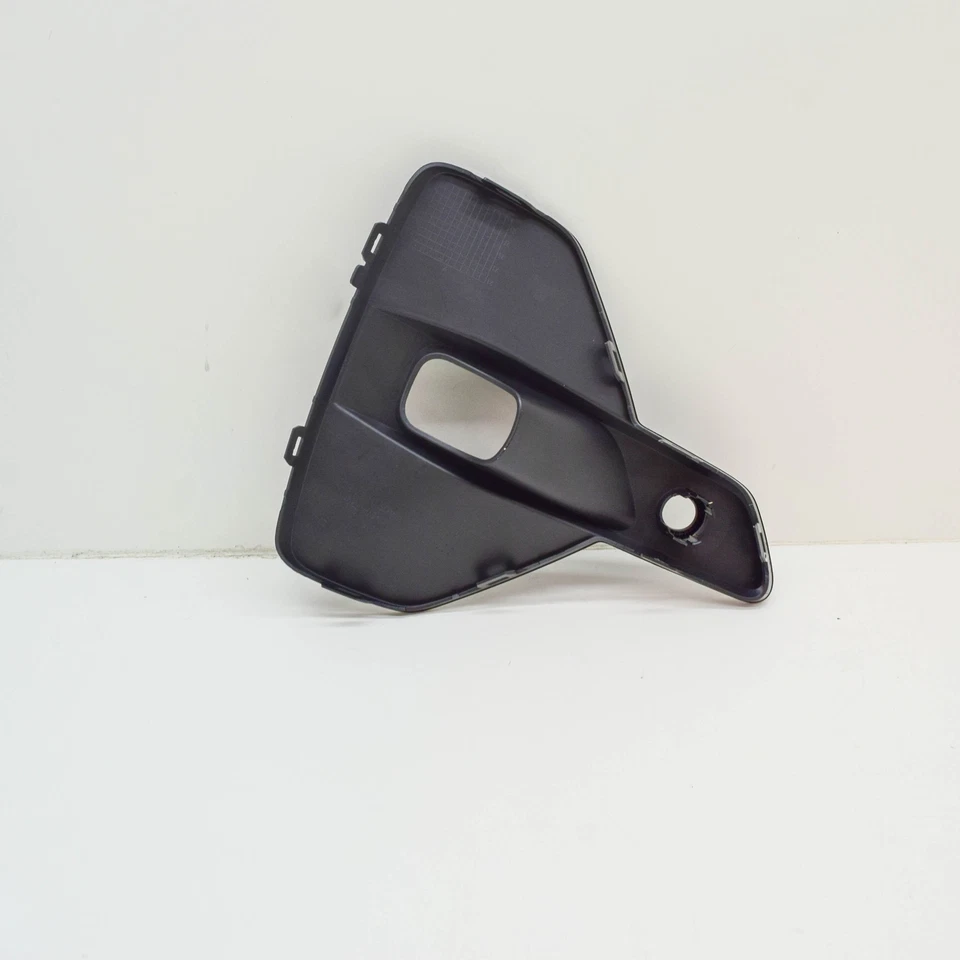 VOLVO XC40 536 Front Right Outer Fog Light Cover 32347387 NEW GENUINE - Image 3 of 4