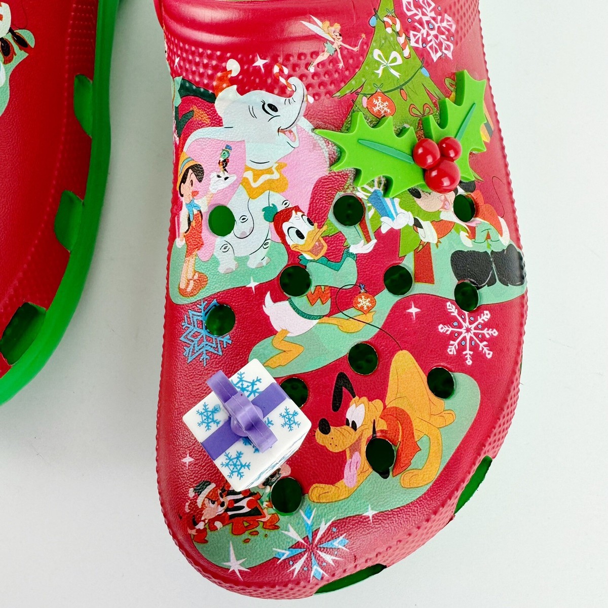 NWOT Disney Mickey And Friends Vintage Christmas Crocs Size M9 Disney Parks 2023 Christmas Crocs Holiday Presents Mickey  main image 2