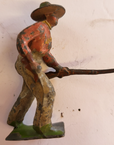 Vintage Britains Ltd Hollow cast Lead Cowboys and Native Indian with Moving arms - Picture 16 of 24