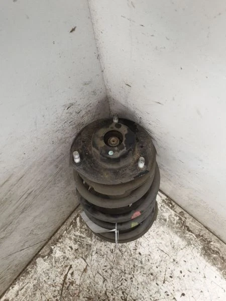 99-03 LEXUS RX300 PUNTAL DELANTERO IZQUIERDO LADO CONDUCTOR Foto 2 de 4