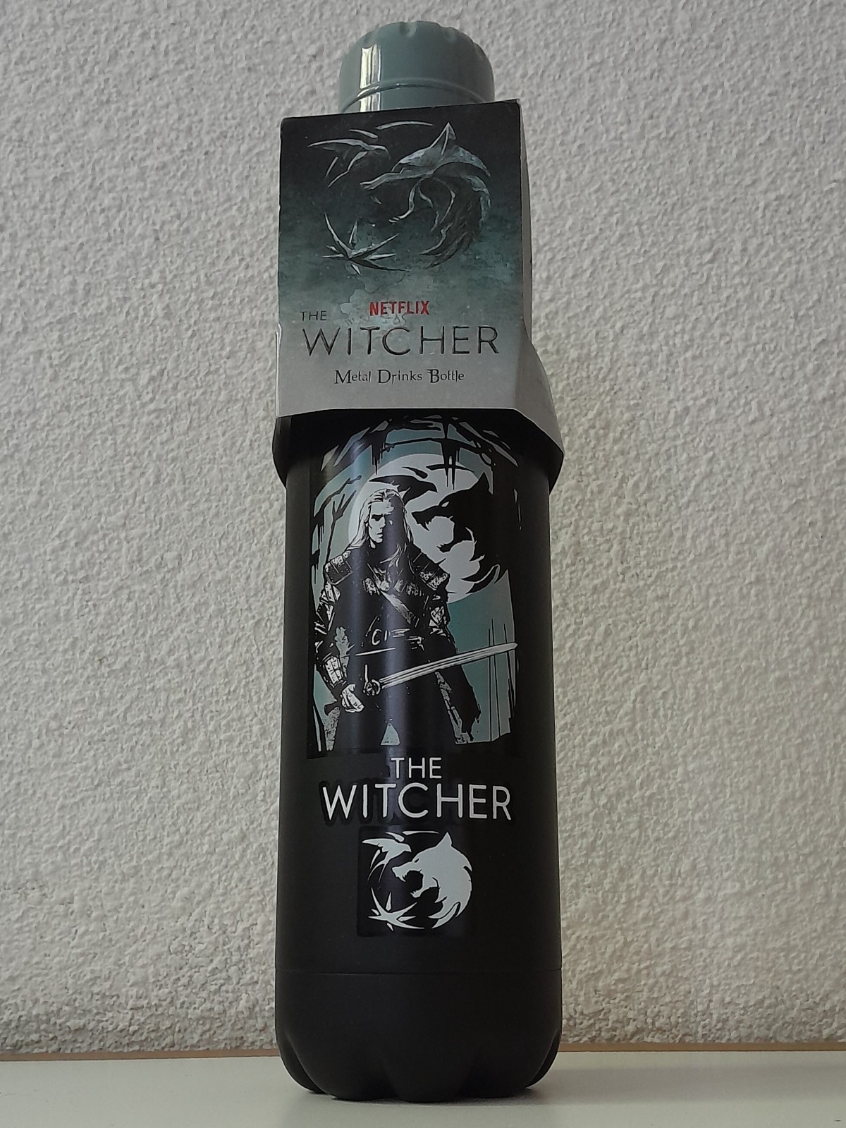 Bouteille isotherme 500ml The Witcher Netflix, gourde métal noir inox