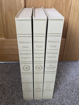 3 Volume Webster s Third Edition New International Dictionary. 1976. 