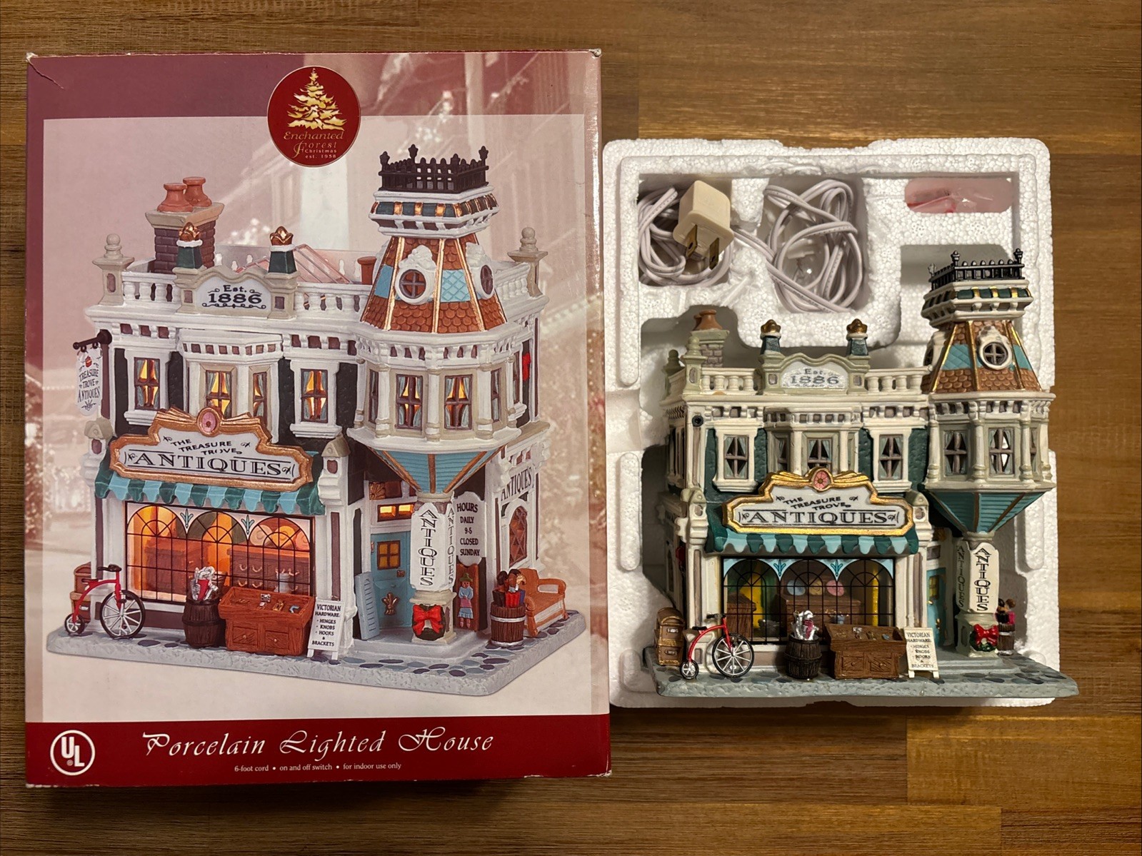 Lemax 2006 Caddington Christmas Village Treasure Trove Antiques #65375