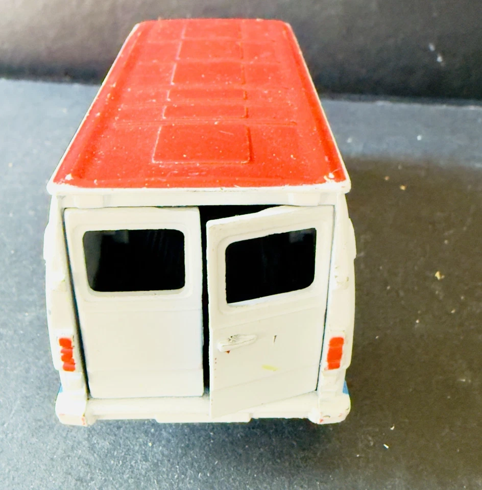 Corgi Mercedes 207D Pepsi Van Diecast Model 1985 Sliding Door / Back Doors Open - Image 4 of 4