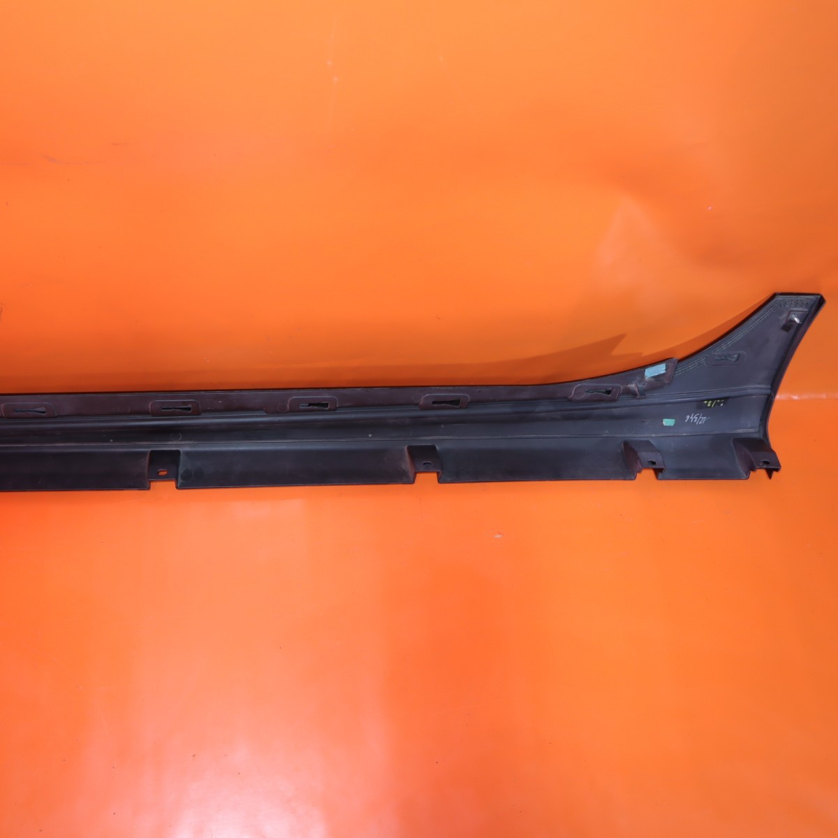 MASERATI GHIBLI ROCKER MOLDING RIGHT PASSENGER 2014 2015 2016 2017 670010791 OEM