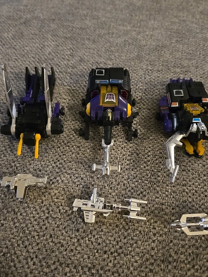 Transformers G1 Insecticons complete set o 3 Hasbro Bombshell Kickback Shrapnel - Image 3 of 4