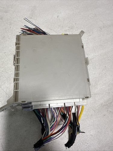 07-09 Lexus LS460 LS460L Front Left Driver Side Junction Fuse Box 8273050471 Oem - Picture 5 of 9