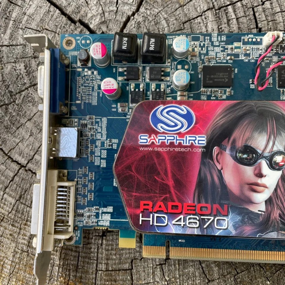 Sapphire ATI Radeon HD 4670 512 MB GDDR3 PCI-Express GPU Video Graphics Card - Image 2 of 4