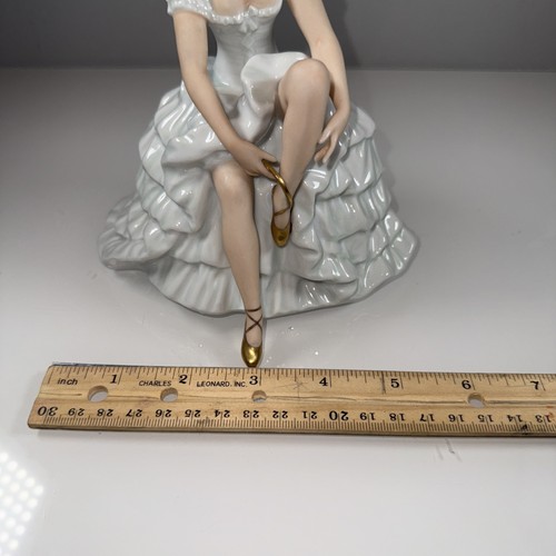 Estatuilla bailarina de ballet de porcelana Schaubach Kunst Wallendorf Alemania - Imagen 17 de 18