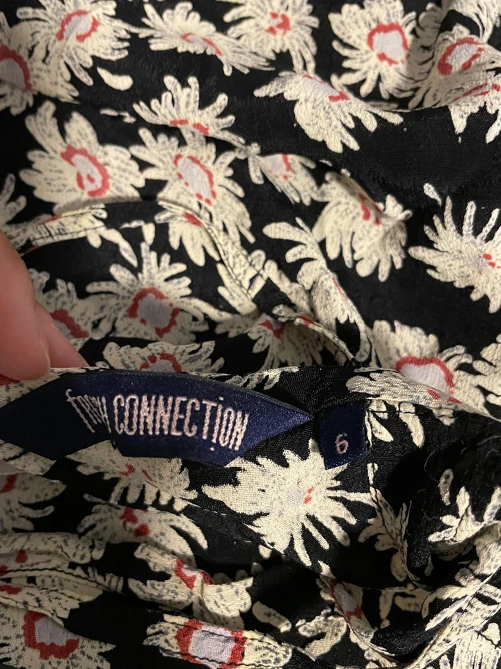 Falda envolvente vintage French Connection para mujer 6 negra estampado floral midi fluida boho Foto 3 de 4