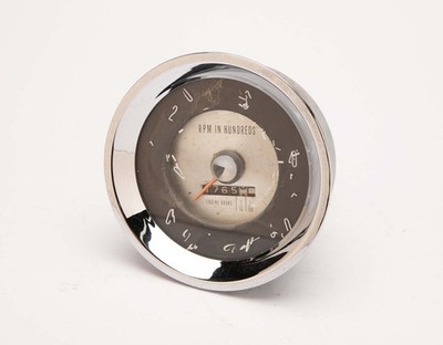 CHRIS-CRAFT  Tachometer RPM -  Engine Hours -  Vintage Wood Boat