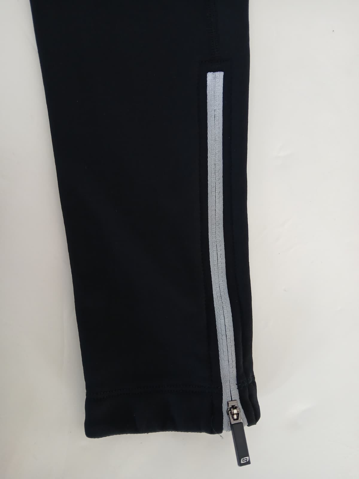 Bellwether Thermal Cycling Ankle Zip Pants Women’s Size Medium