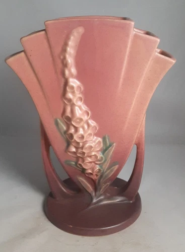 1940's Roseville Foxglove 47-8" Pinkish Rose w/2 Handles Nice Condition!!