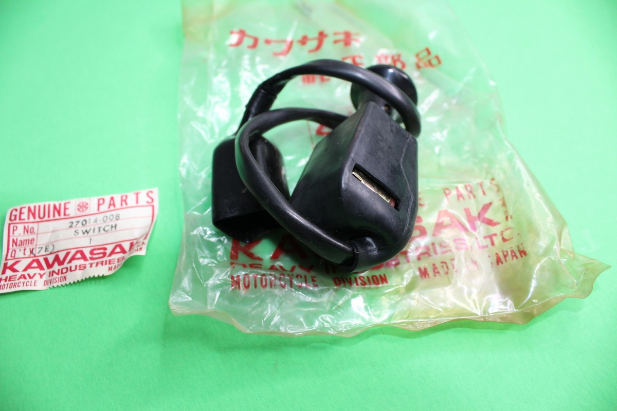 NOS Genuine KAWASAKI 1976-1977 KZ900 A4 A5 HAZARD SWITCH OEM Part