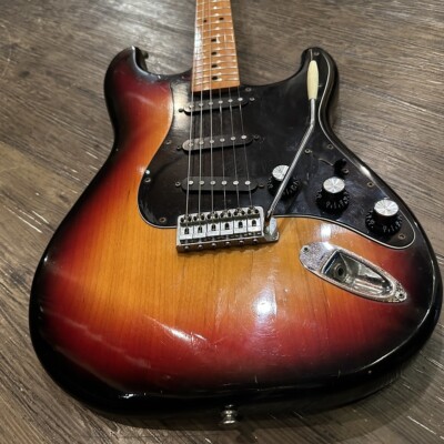 Tokai Silver Star SS-40 3 Tone Sunburst Made in Japan 1982