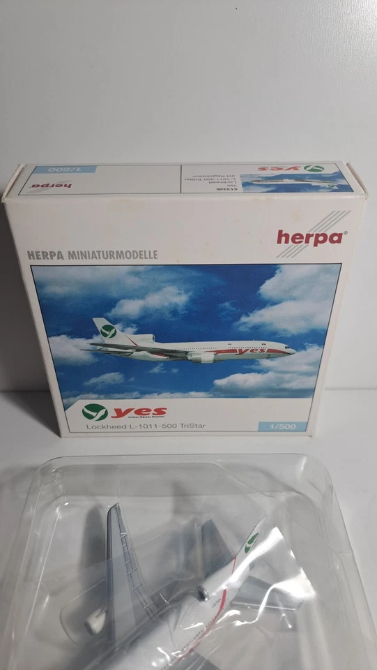 Herpa 513326 Lockheed L-1011-500 Tristar CS-TMX YES Portugal 1:500 - Imagen 2 de 4