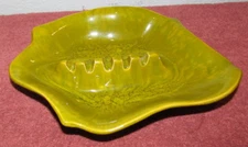 Vintage Green Leaf Shaped California Pottery Ashtray 232-S USA Art Deco