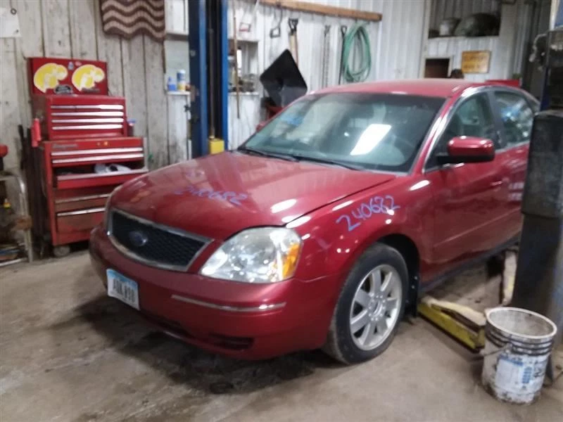 Colector de escape de pasajero trasero 3,0 L compatible con 05-07 QUINIENTOS 1991380 Foto 2 de 4