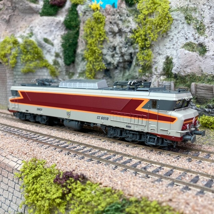 Locomotive CC6510 SNCF Paris Sud-Ouest collection LS Models 1083
