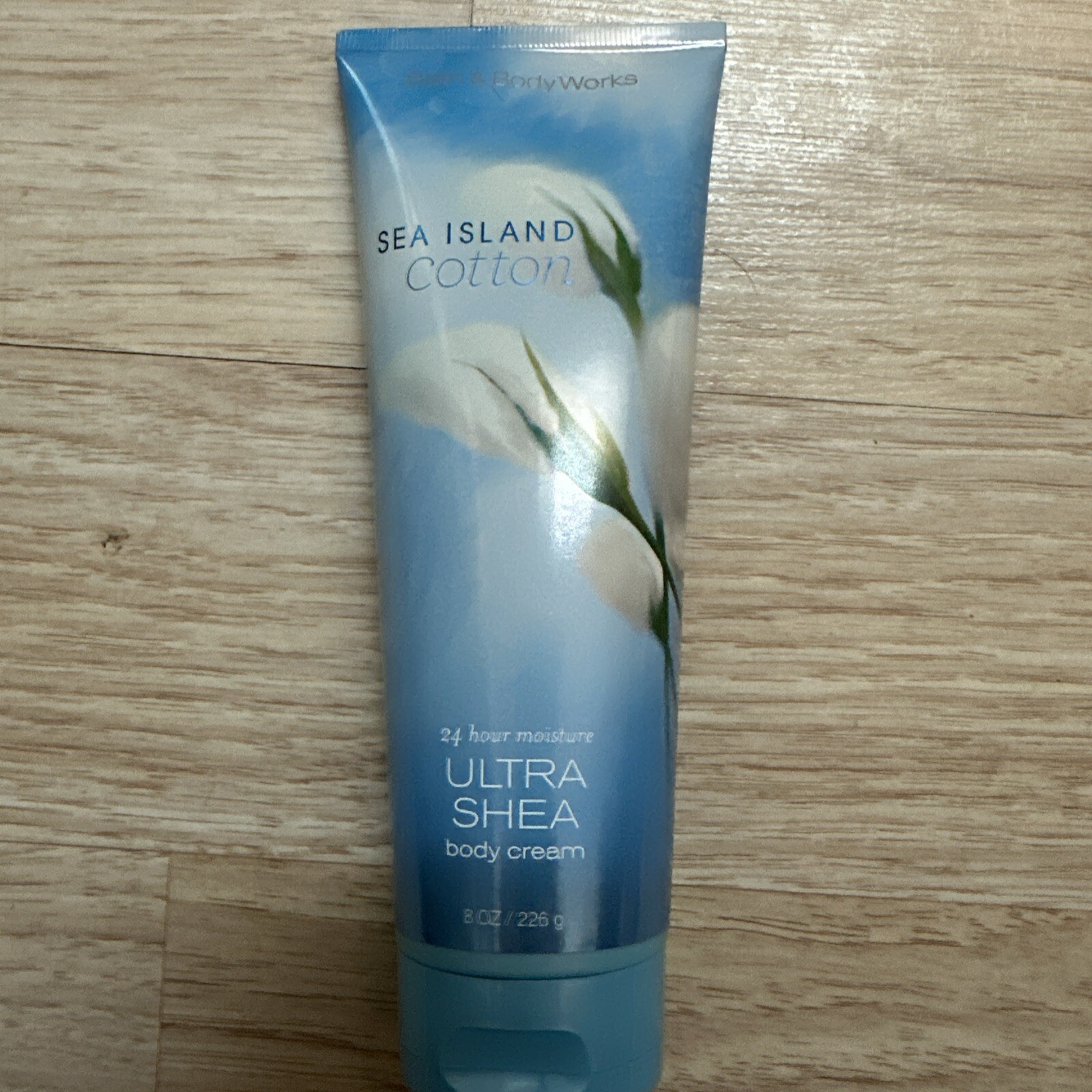 Bath and Body Works SEA ISLAND COTTON BODY CREAM 8 OZ/ 226 G